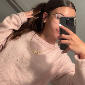 Meet your Posher, Angie